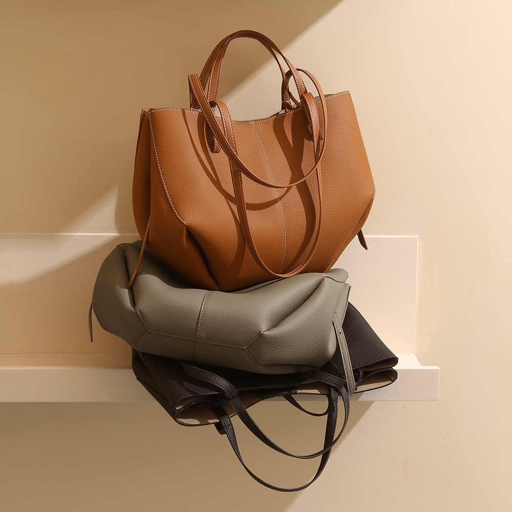 Fashionable Tote Bag
